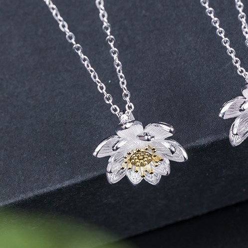 蓮の花のペンダント プレゼント ご褒美 N040