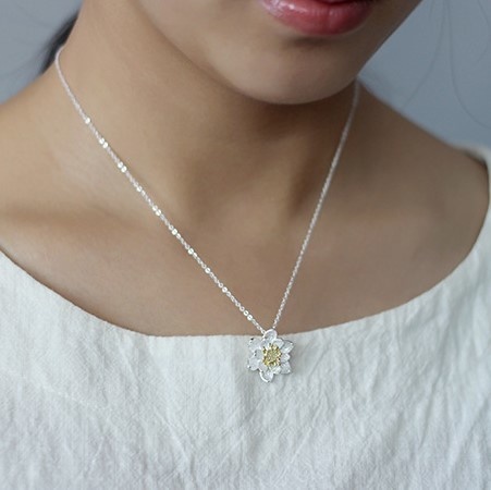 蓮の花のペンダント プレゼント ご褒美 N040