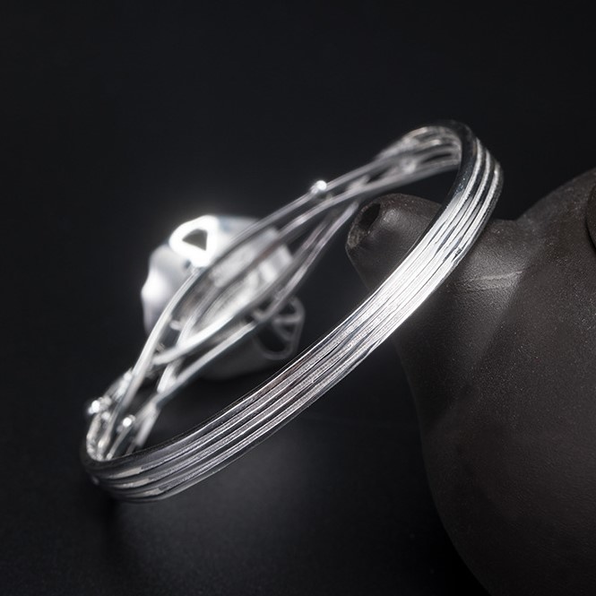 蓮の花のバングル 花 シルバー B027