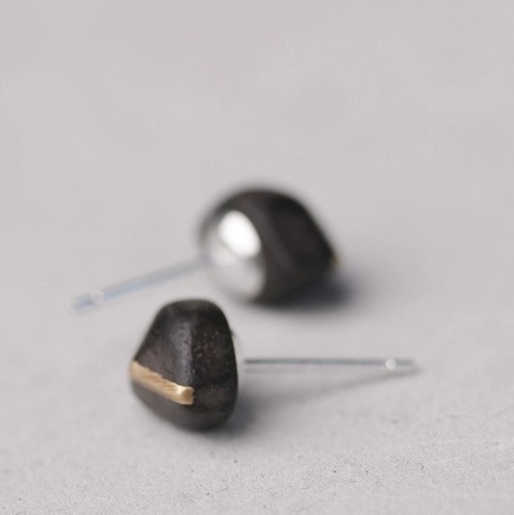 黒檀のピアス 黄銅 メンズ レディース ギフト P112