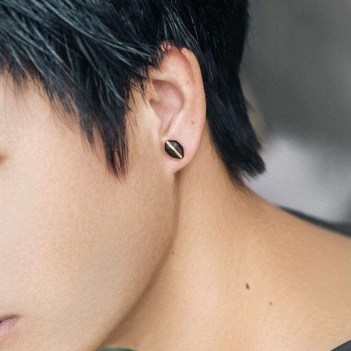 黒檀のピアス 黄銅 メンズ レディース ギフト P112