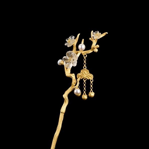 上品な梅の花のかんざし 大切な人への贈り物にぴったり K051