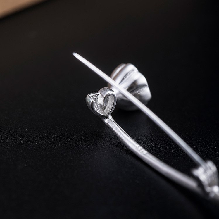 蓮のブローチ はす ご褒美 プレゼント C021