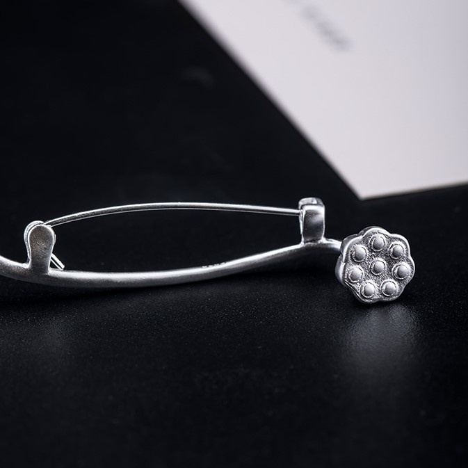 蓮のブローチ はす ご褒美 プレゼント C021