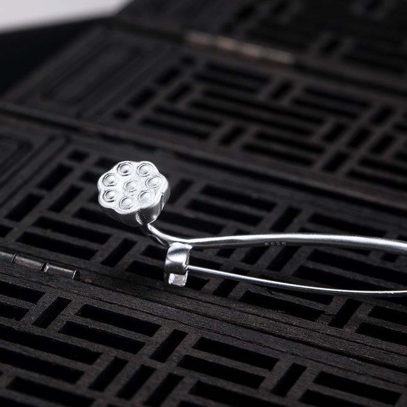 蓮のブローチ はす ご褒美 プレゼント C021