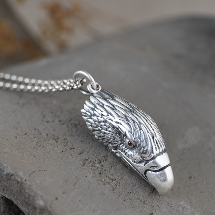 鷹のペンダント たか シルバー N008