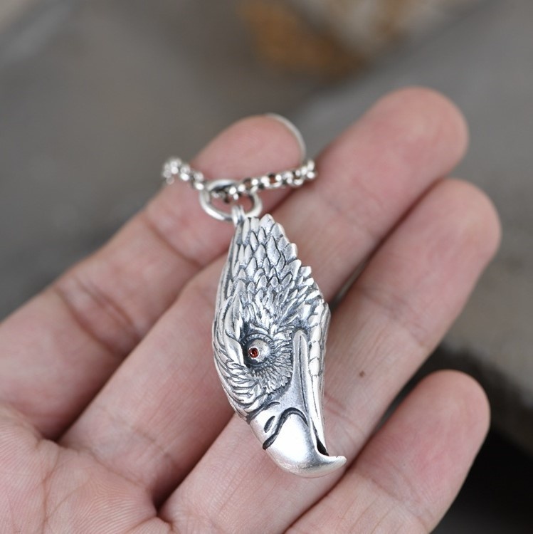 鷹のペンダント たか シルバー N008