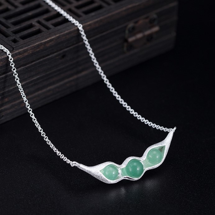 グリーンピースのペンダント ネフライト シルバー N015