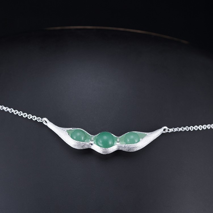 グリーンピースのペンダント ネフライト シルバー N015