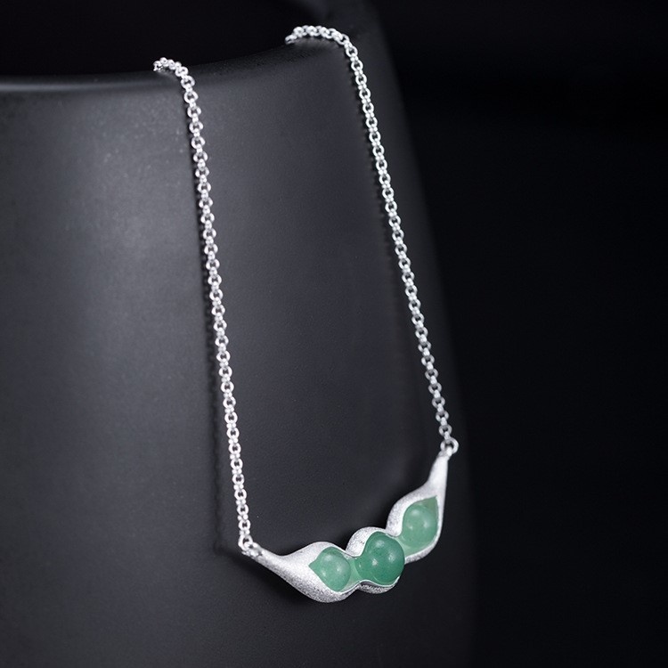 グリーンピースのペンダント ネフライト シルバー N015