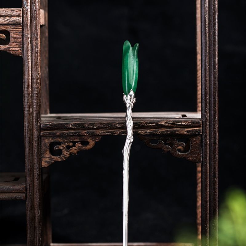 ハクモクレンの花が美しいシルバー簪 -上品なヘアアクセサリーK080