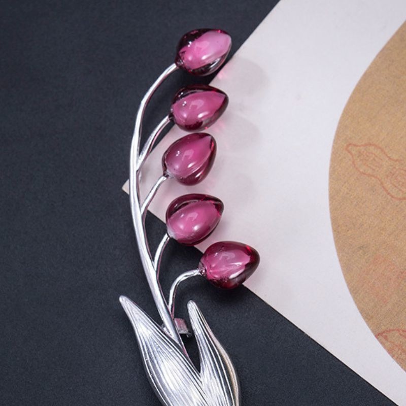 鈴蘭の花のシルバーブローチ- 優雅な雰囲気を演出するオシャレアイテムC031シルバーネフライト