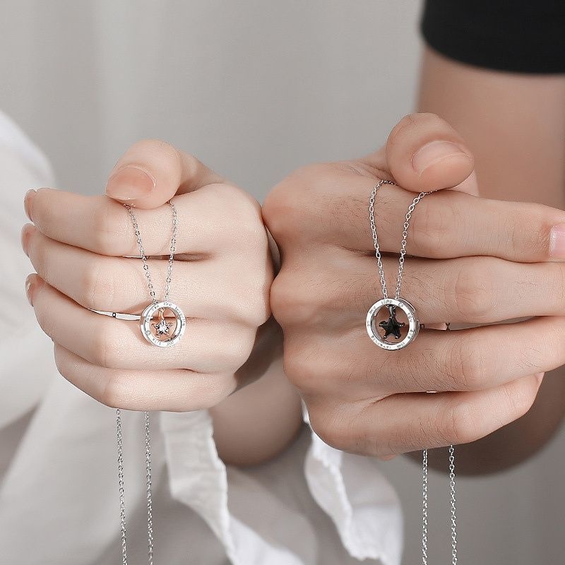 星モチーフのペアネックレスで大切な人との絆を深めようN092