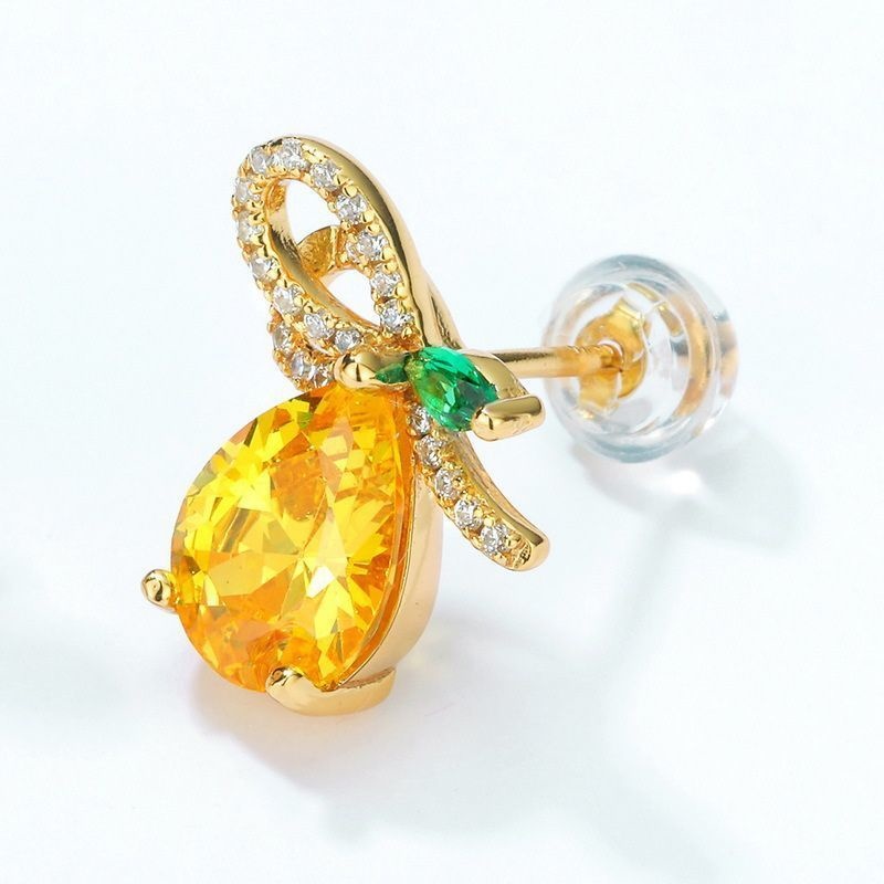 洋梨をモチーフにした可愛らしいピアス - 女性らしいアクセサリーP124