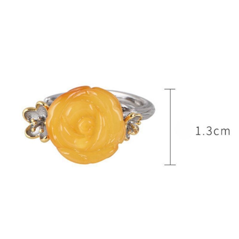 薔薇と琥珀の上品なリング-華やかさとエレガントさを演出R214