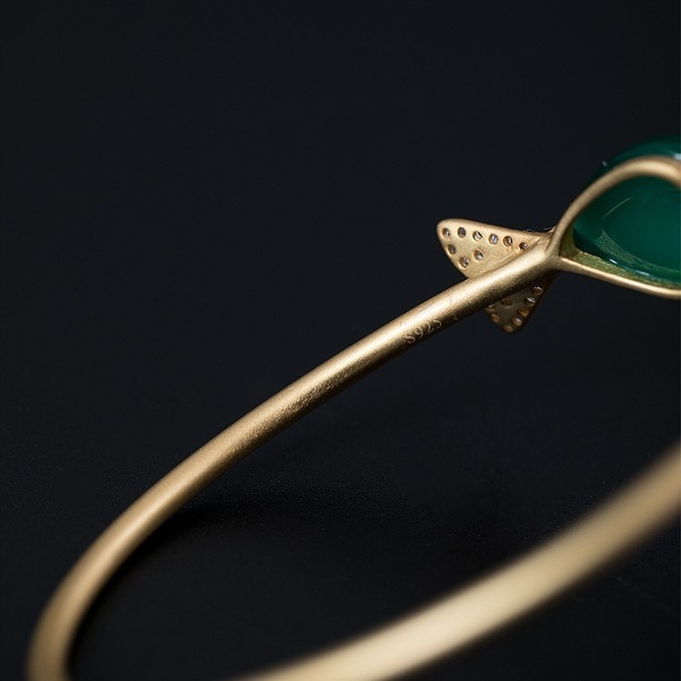 魚のバングル グリーンカルセドニー シルバー B012