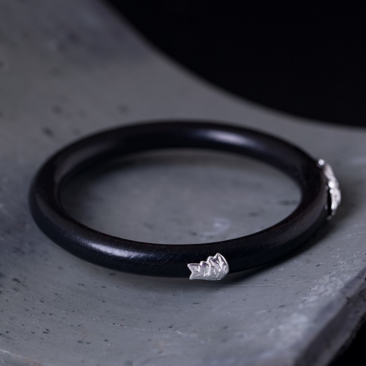 牡丹のバングル ボタン 黒檀 シルバー B015