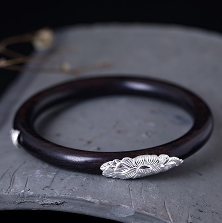 牡丹のバングル ボタン 黒檀 シルバー B015