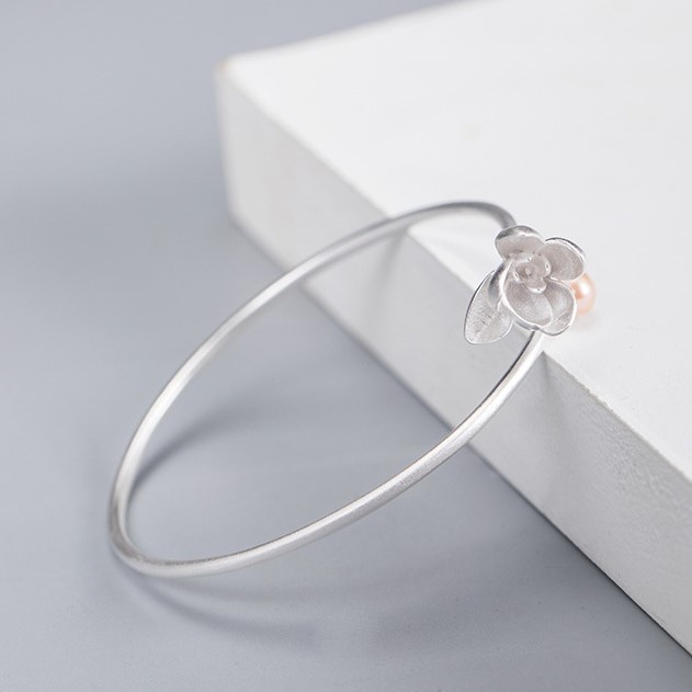 ハクモクレンのバングル 白木蓮 シルバー B020