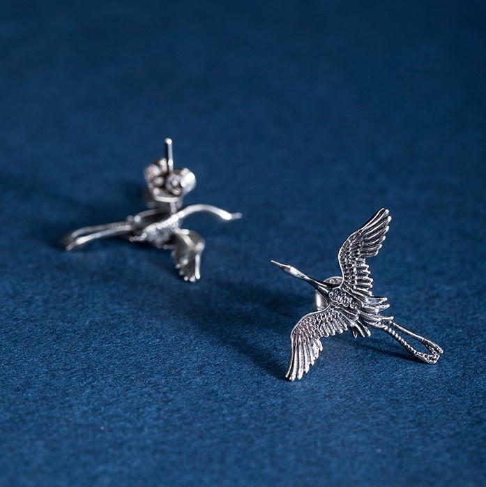 鶴のピアス つる シルバー P004