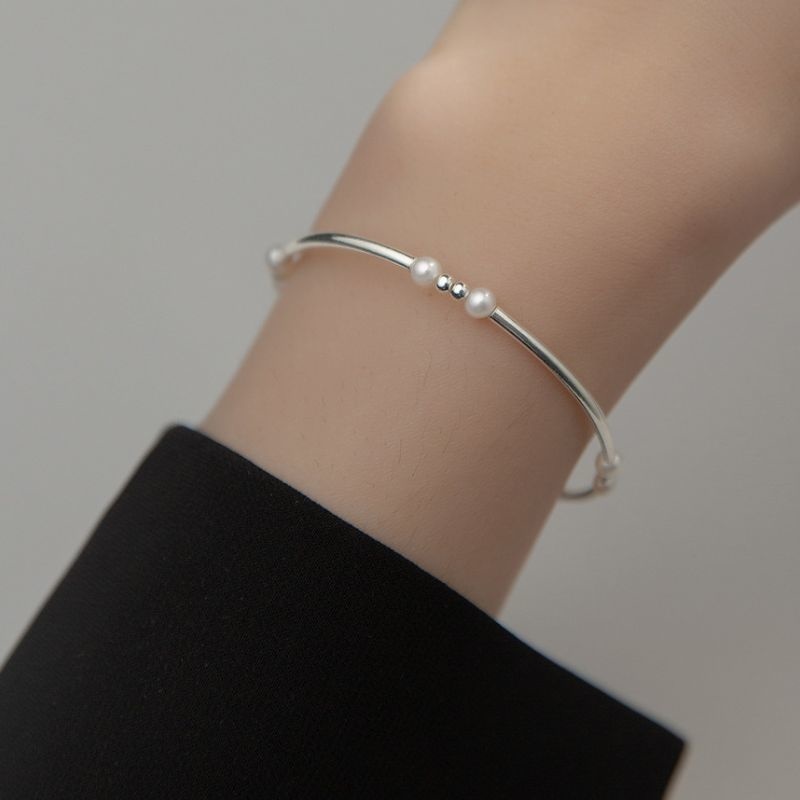 パールのブレスレット - 上品な輝きが魅力的A021