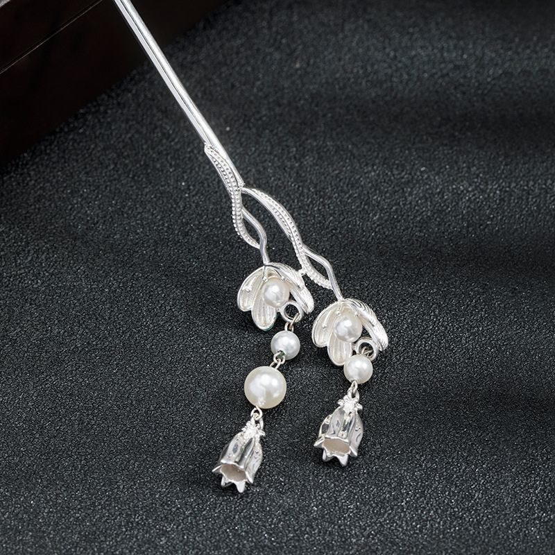 スズランモチーフのかんざし - 華やかさを演出するヘアアクセサリーK118