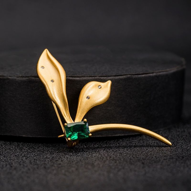 母の日の贈り物にぴったり!幸せを象徴するトンボモチーフブローチ C045