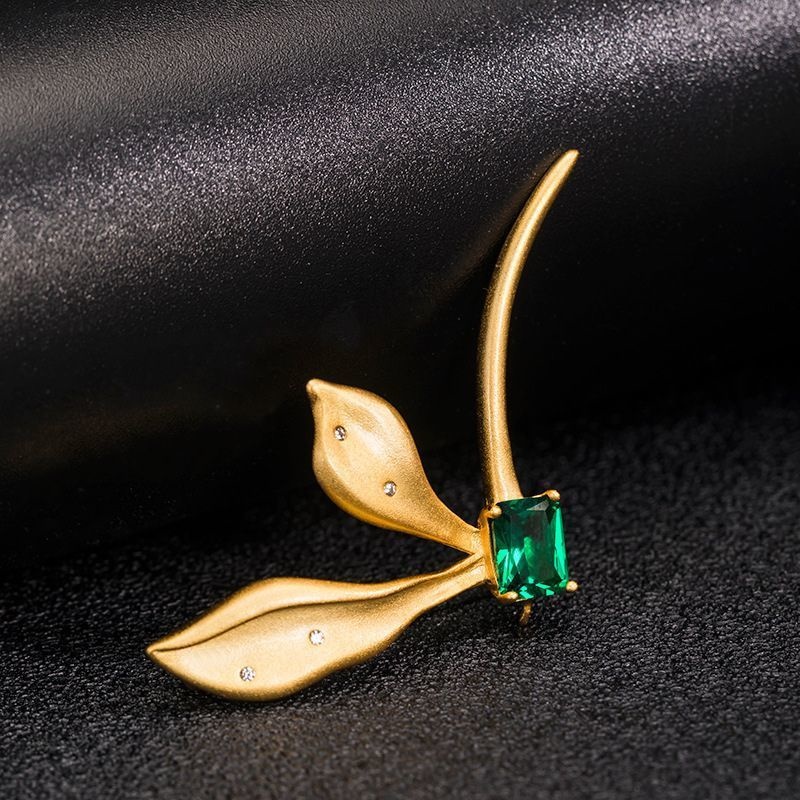 母の日の贈り物にぴったり!幸せを象徴するトンボモチーフブローチ C045