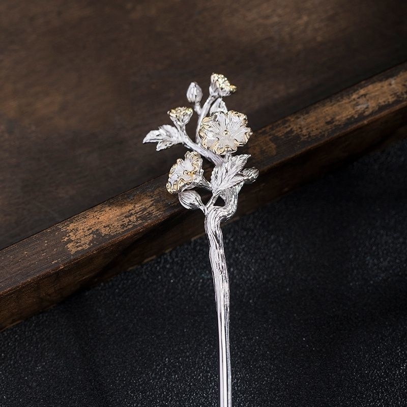 タチアオイの簪 - 和装に華やかさを添えて気品と優雅さを演出する K144