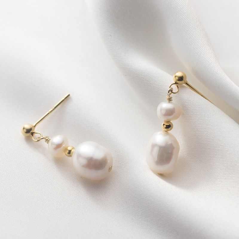 バロックパールのピアス - 形状の不規則さが個性的で魅力的 P140
