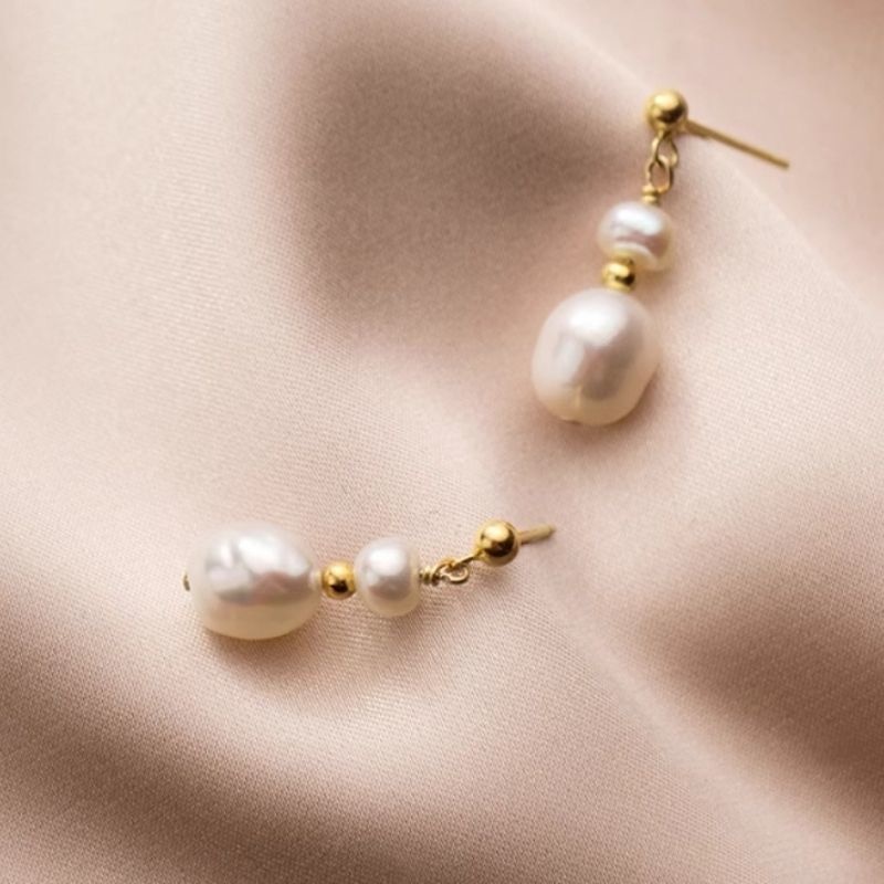 バロックパールのピアス - 形状の不規則さが個性的で魅力的 P140