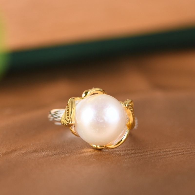 葉っぱのリング - 自然の美しさとエレガンスを融合させたアクセサリー R230