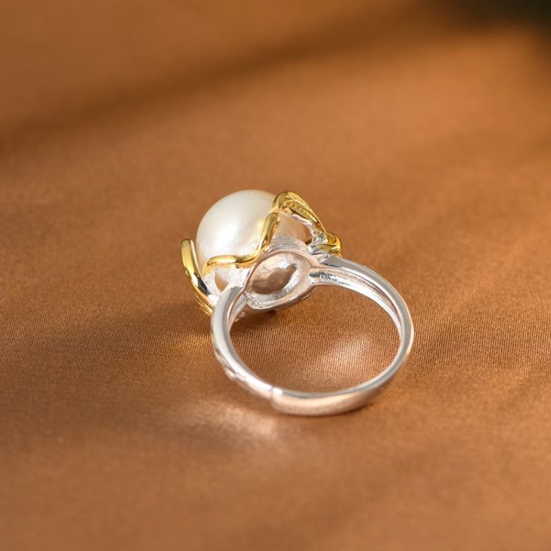 葉っぱのリング - 自然の美しさとエレガンスを融合させたアクセサリー R230