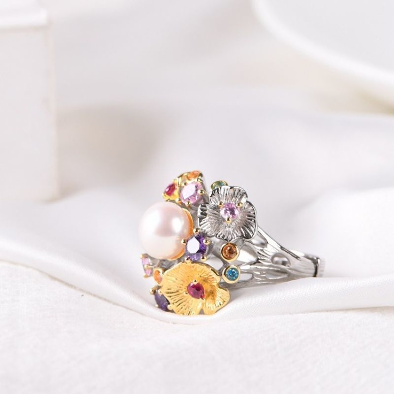 蓮の花のリング - 特別な日の装いに華やかさを添えること間違いありません R333