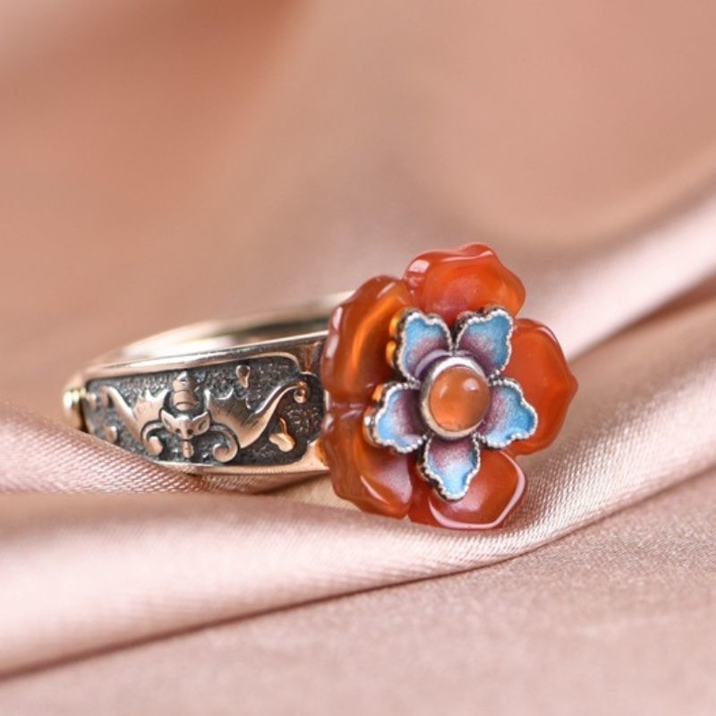 花のリング - 七宝焼の光沢が瑪瑙の深い色合いと見事に調和 R331