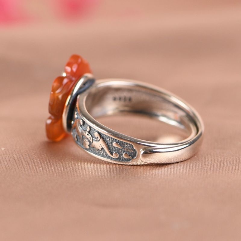 花のリング - 七宝焼の光沢が瑪瑙の深い色合いと見事に調和 R331