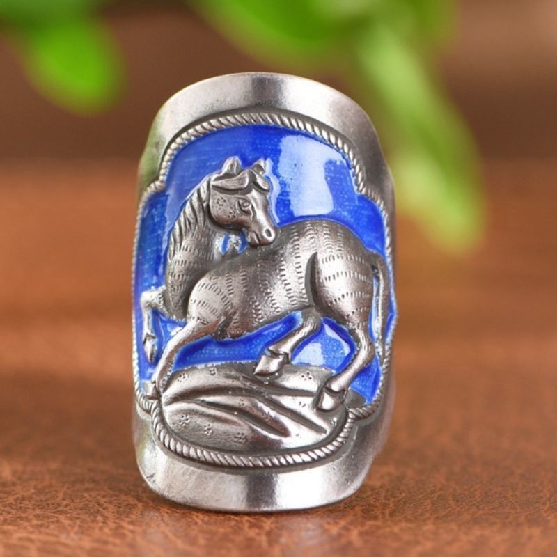 馬のリング - 職人の技術と情熱が詰まった一品 R338