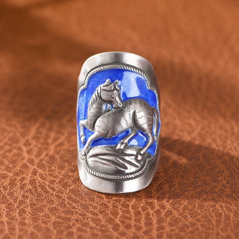 馬のリング - 職人の技術と情熱が詰まった一品 R338