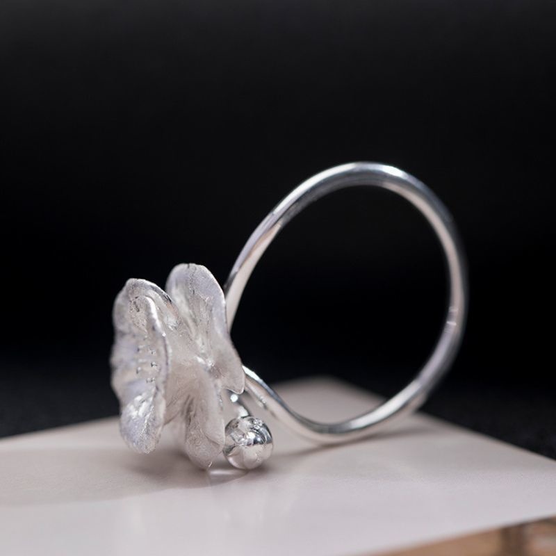 ヒナゲシのリング - 自然の美しさを指先に取り入れる R360