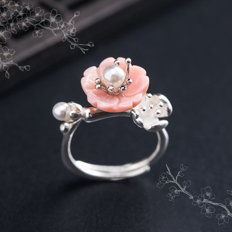 桜のリング - 緻密な彫刻で枝と花びらの形を表現 R361