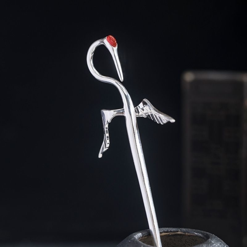 鶴のかんざし - 頭部の赤い部分が瑪瑙で表現された上品なアクセサリー K160