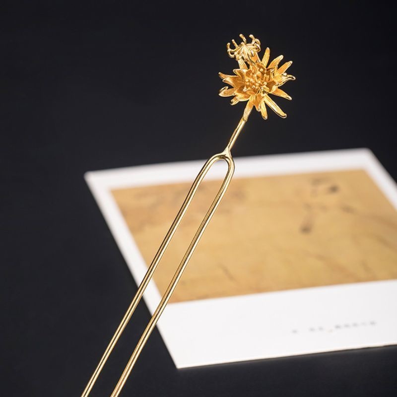 ゲッカビジンのかんざし - 上品な金色が際立ち、リアルに仕上げた K163