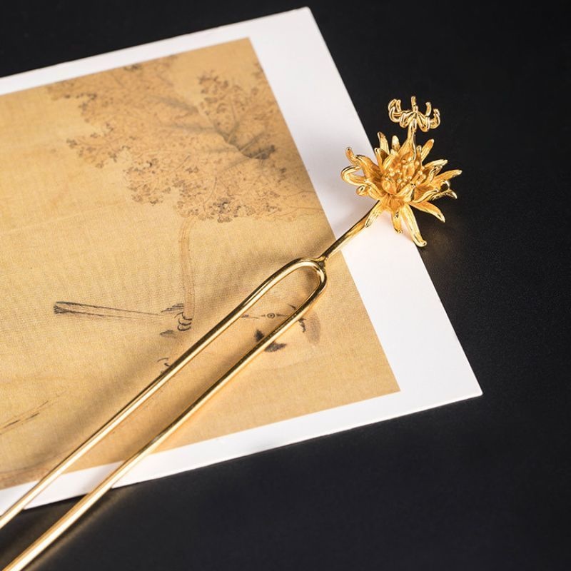 ゲッカビジンのかんざし - 上品な金色が際立ち、リアルに仕上げた K163