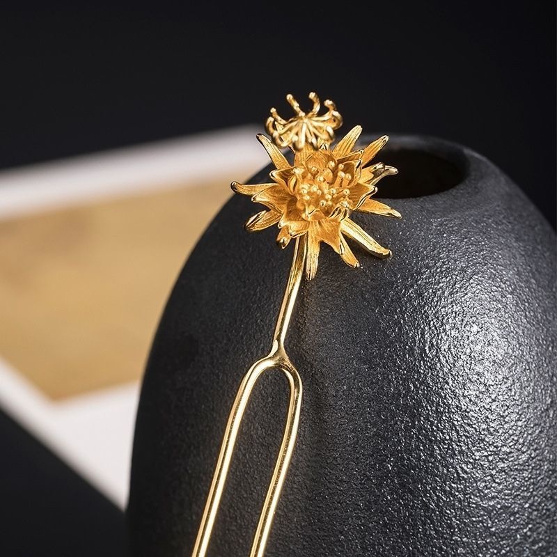 ゲッカビジンのかんざし - 上品な金色が際立ち、リアルに仕上げた K163