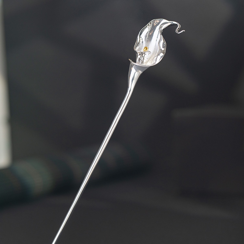 オランダカイウのかんざし - 精巧な作りとリアルなデザインが特徴的 K164