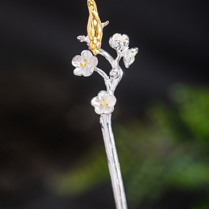 梅の花と鳥のかんざし - まるで陽光を浴びて輝いているかのように K165