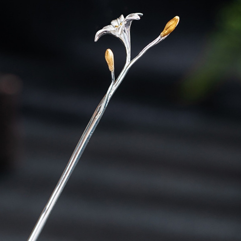 百合のかんざし - 優雅な百合の花を忠実に再現したデザイン K166