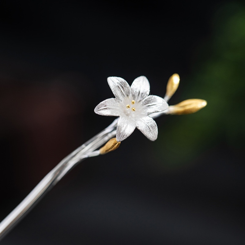 百合のかんざし - 優雅な百合の花を忠実に再現したデザイン K166