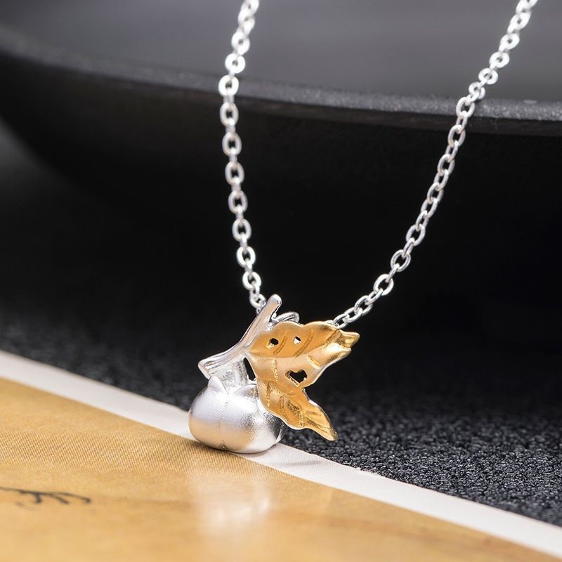 柿のペンダント - 自然の恵みと日本の風情を肌で感じることができる  N107