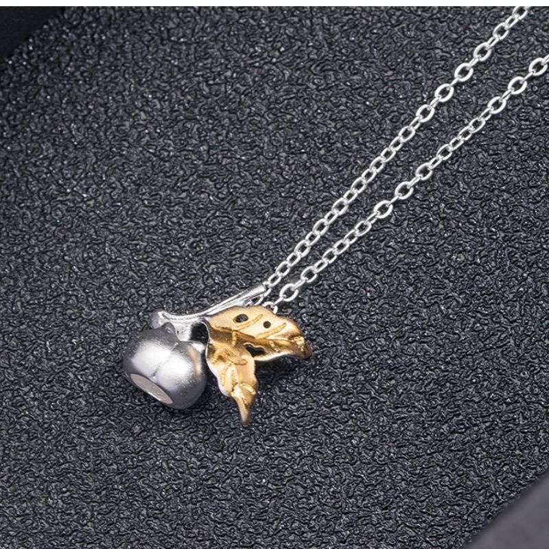 柿のペンダント - 自然の恵みと日本の風情を肌で感じることができる  N107